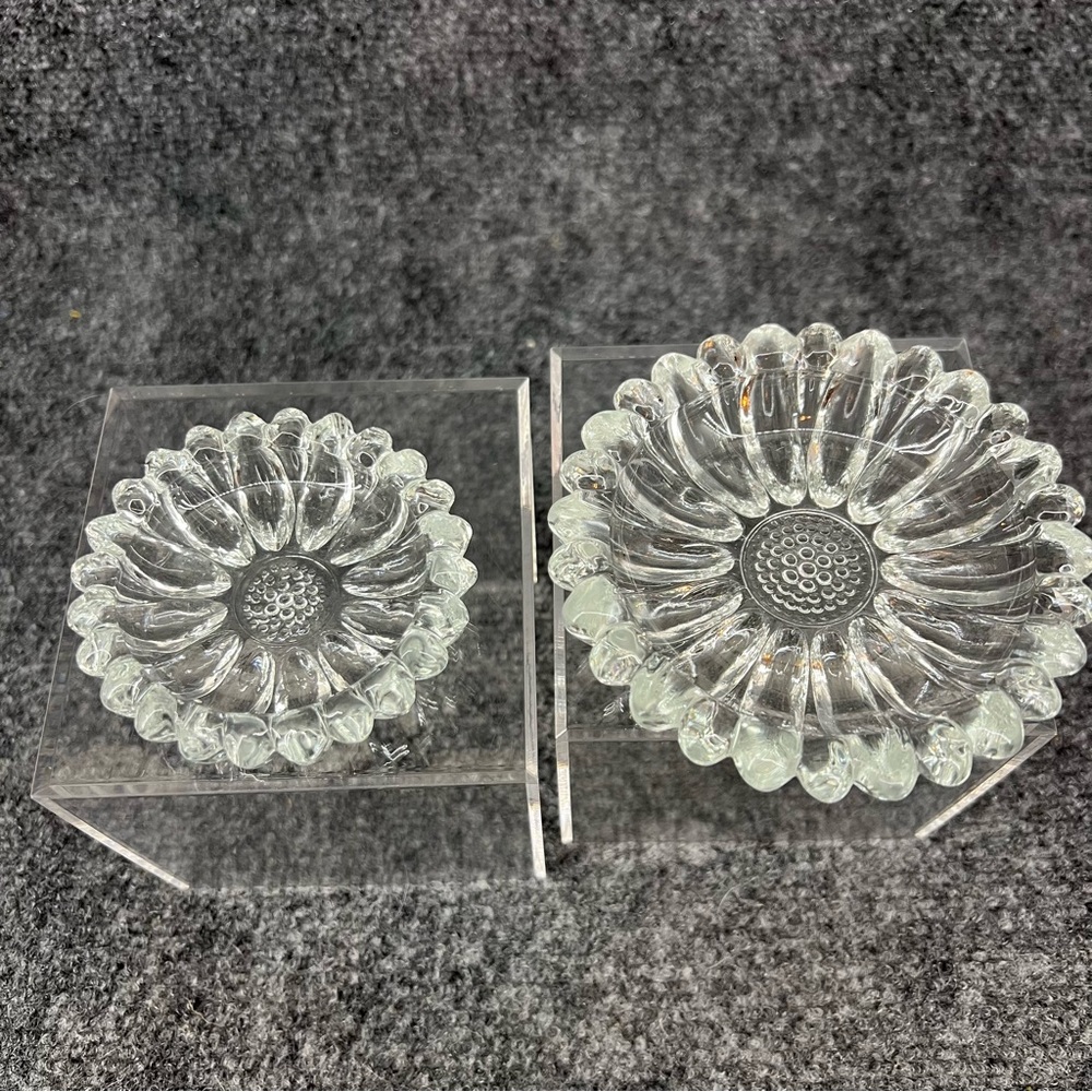 Set Of 2 Hazel-Atlas Sunflower Daisy Ashtray 3.25" & 4.25” Clear Glass Dish VTG